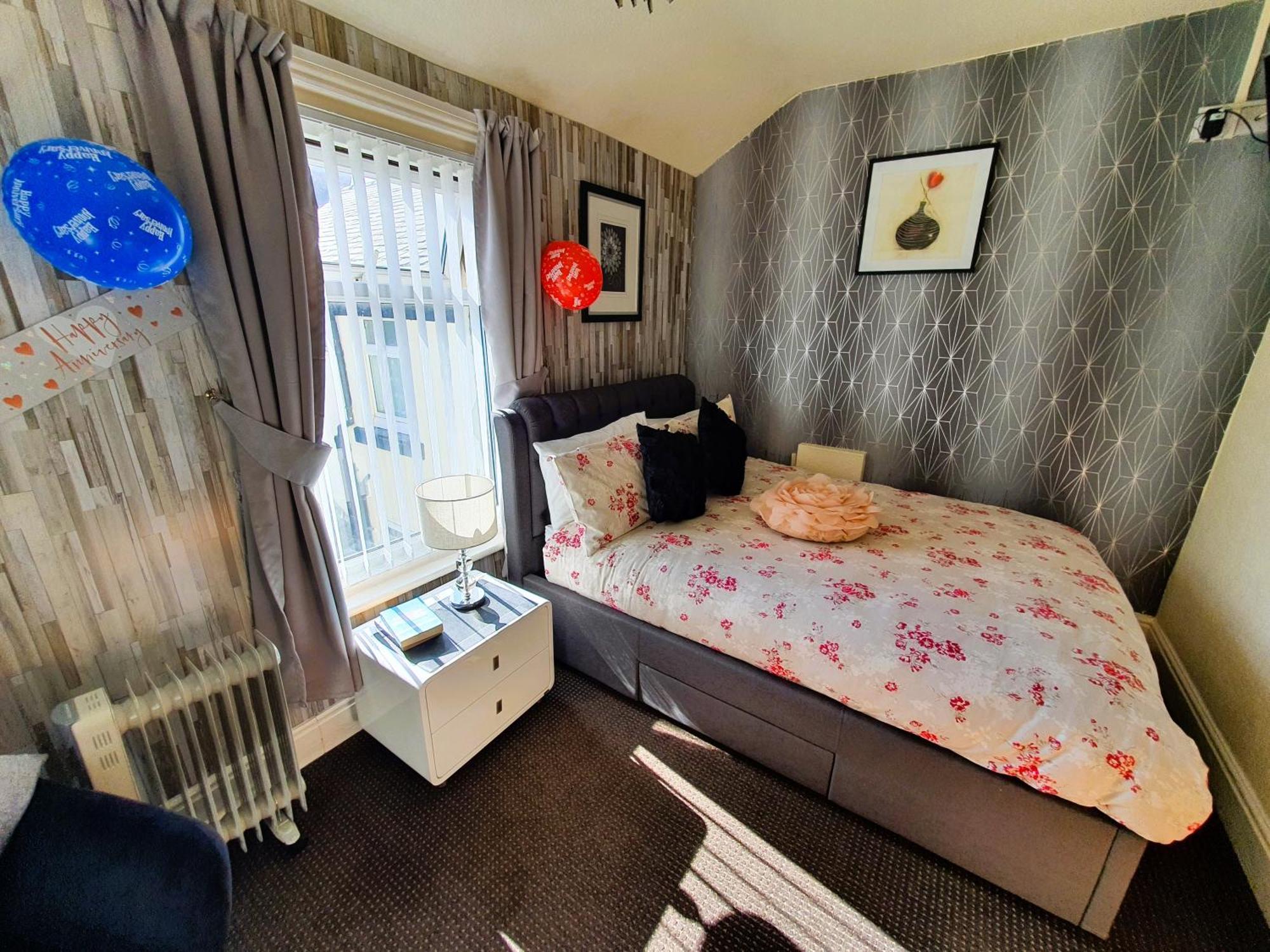 Windsor House Bed & Breakfast *