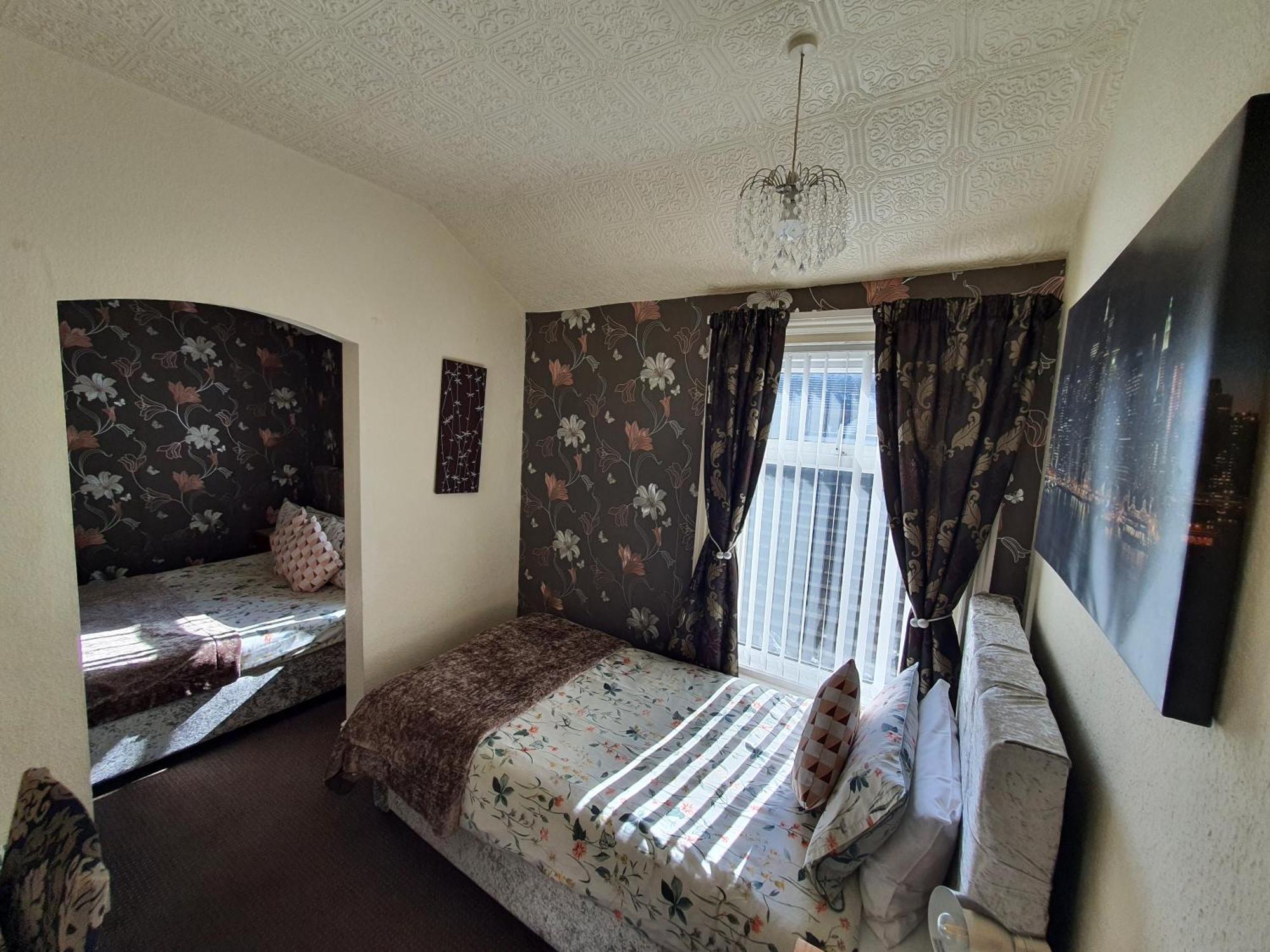 Bed & Breakfast Windsor House