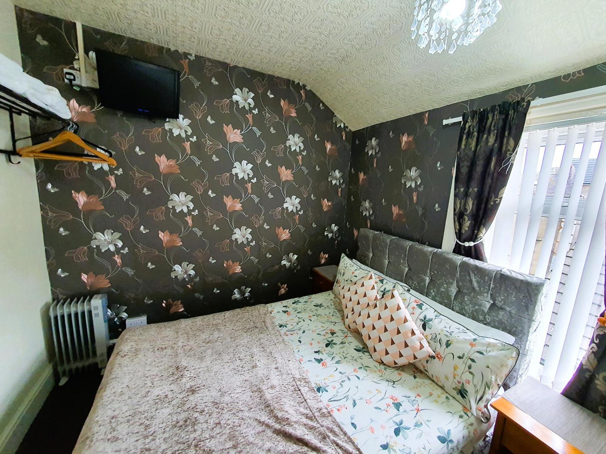 Windsor House Bed & Breakfast *