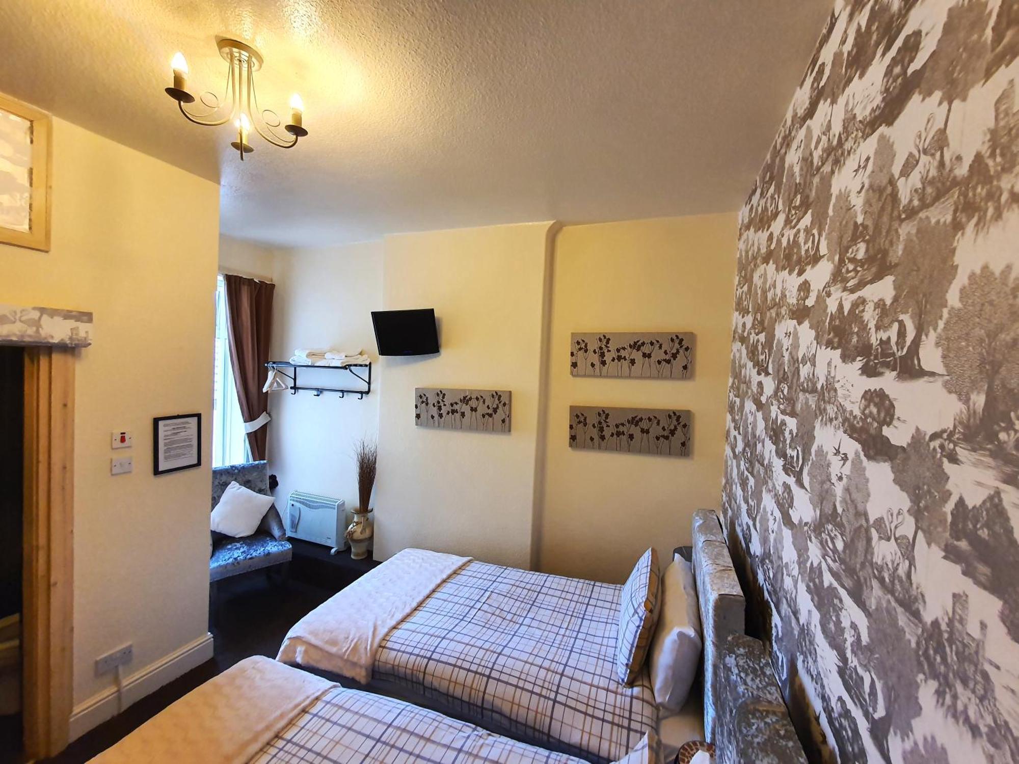 Windsor House Bed & Breakfast *